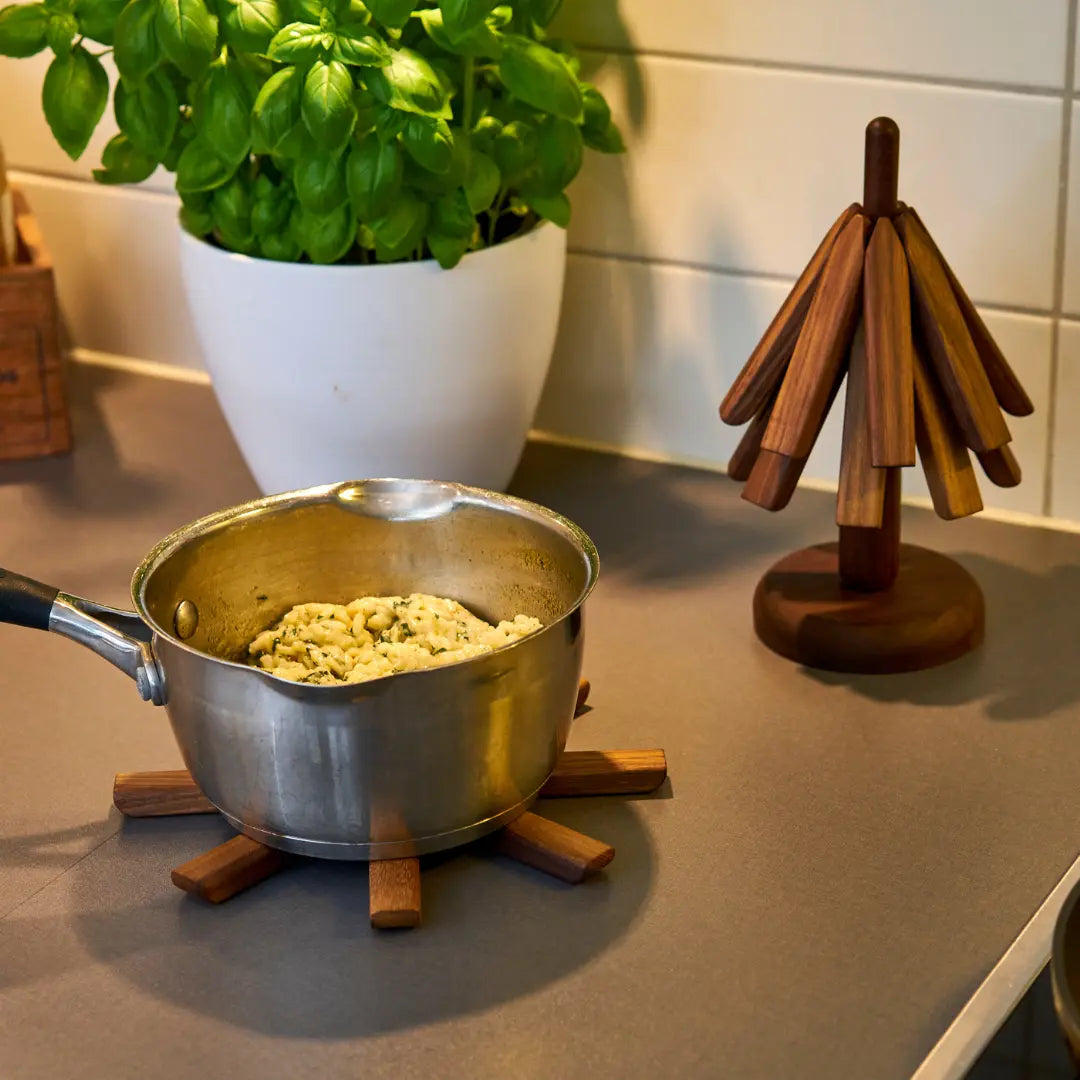 Grytträdet® Originalet | Grytunderlägg i Valnöt